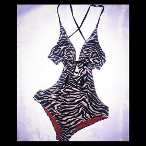 H&M One-piece Bathing Suit 🦓😎